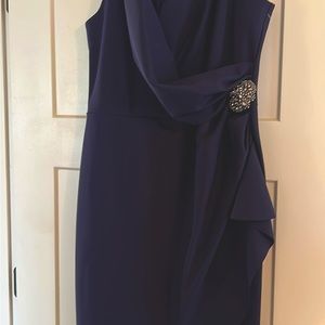 Alex figure form cocktail dress size 18 Dark navy blue.